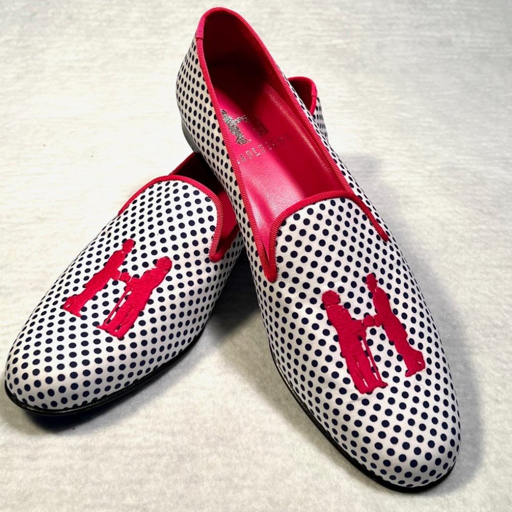 Hadleigh’s Polka White-Fuschia Flats
